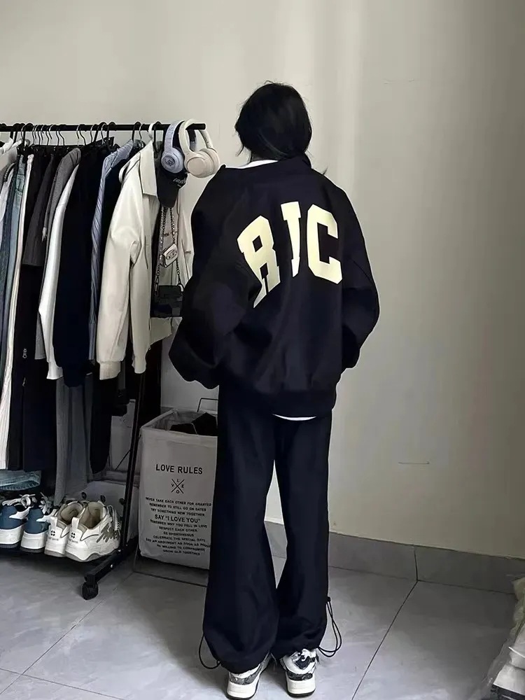 Chaqueta de béisbol con estamp - Winter Clothing Trends 2025 Women'S reseña y precio
